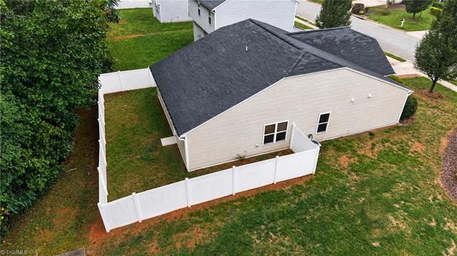 3034 Desmond Woods Drive, Greensboro, NC 27405