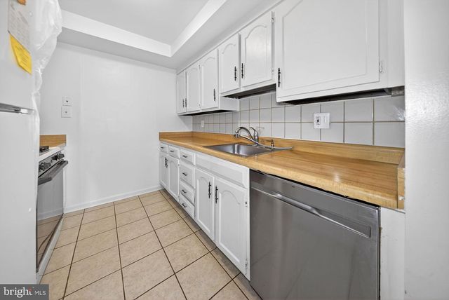2108 MAGER DR, Herndon, VA 20170