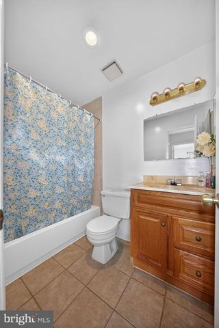 2108 MAGER DR, Herndon, VA 20170