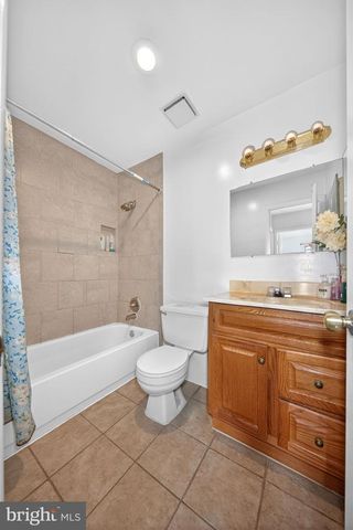 2108 MAGER DR, Herndon, VA 20170