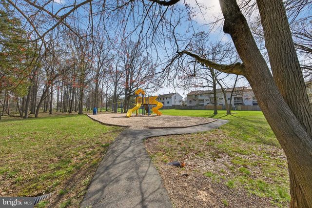 2108 MAGER DR, Herndon, VA 20170
