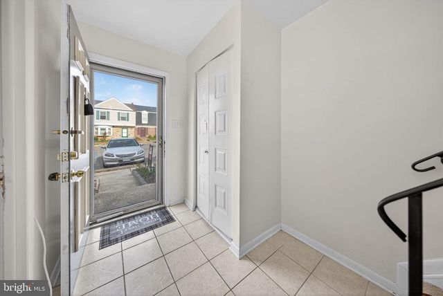 2108 MAGER DR, Herndon, VA 20170