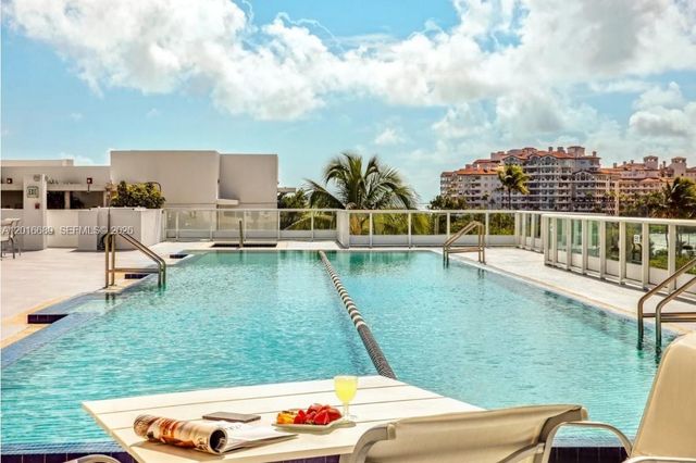 100 S Pointe Dr 801, Miami Beach, FL 33139