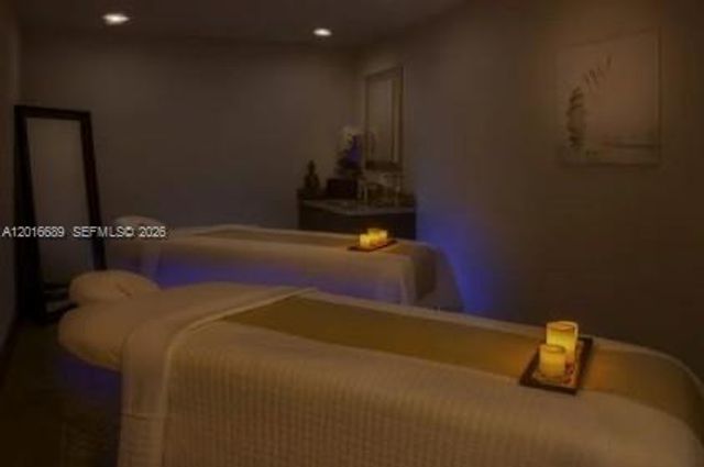 100 S Pointe Dr 801, Miami Beach, FL 33139
