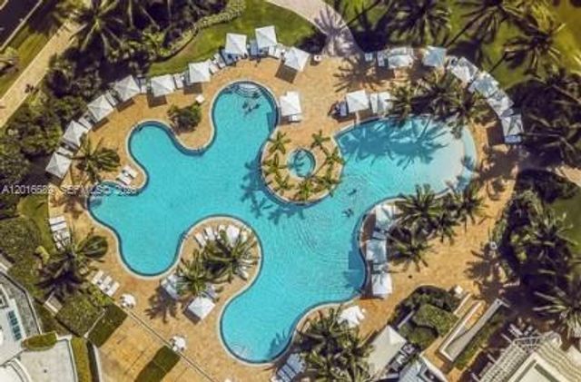 100 S Pointe Dr 801, Miami Beach, FL 33139