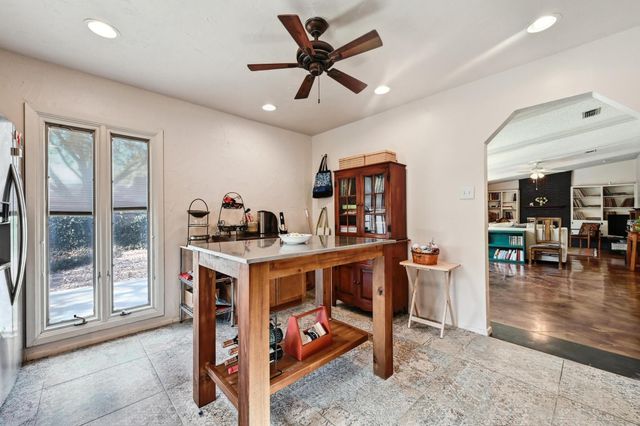 4711 Fieldstone DR, Austin, TX 78735