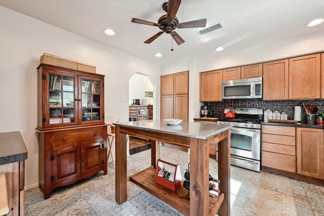 4711 Fieldstone DR, Austin, TX 78735