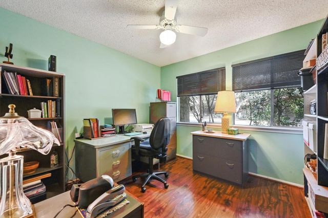 4711 Fieldstone DR, Austin, TX 78735