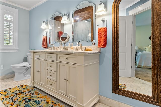 93 Kickemuit Avenue, Bristol, RI 02809