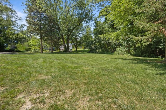 93 Kickemuit Avenue, Bristol, RI 02809