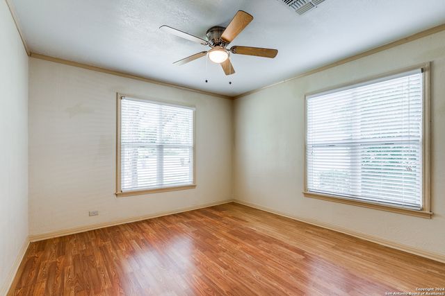 322 BYRNES DR, San Antonio, TX 78209