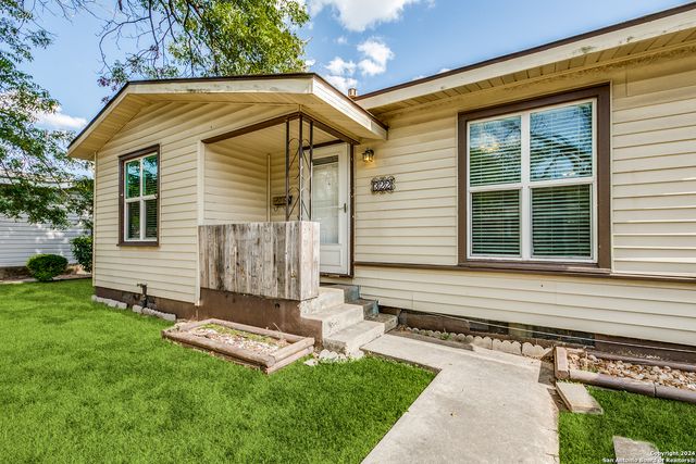 322 BYRNES DR, San Antonio, TX 78209