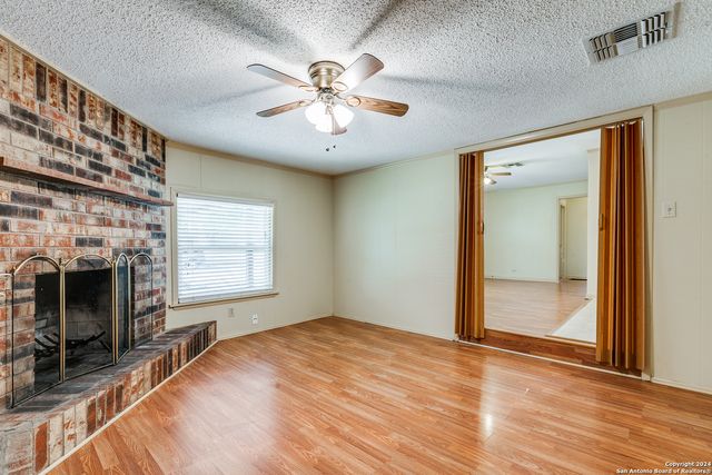 322 BYRNES DR, San Antonio, TX 78209