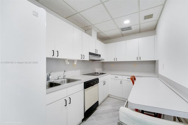 4931 SW 75th Ave 22, Miami, FL 33155