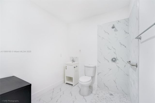 4931 SW 75th Ave 22, Miami, FL 33155