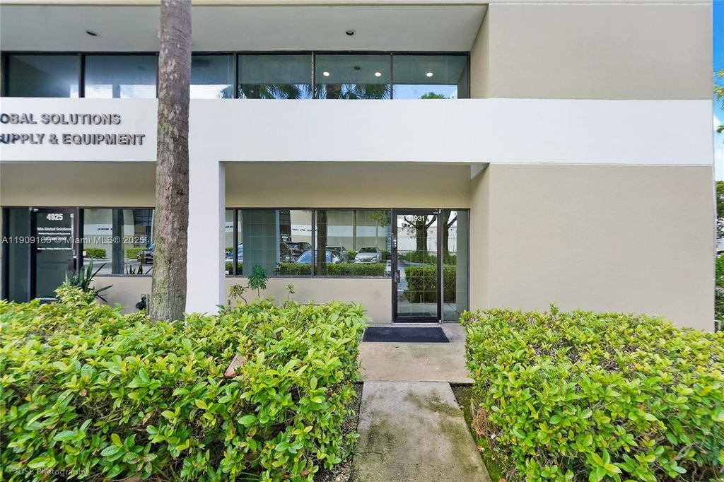 4931 SW 75th Ave 22, Miami, FL 33155
