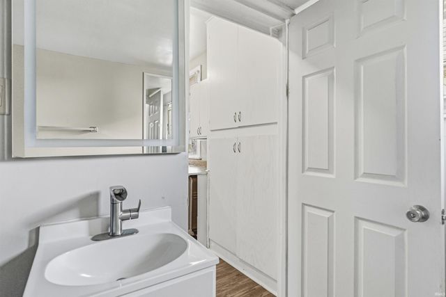 804 Kinnaird Avenue, Fort Wayne, IN 46807