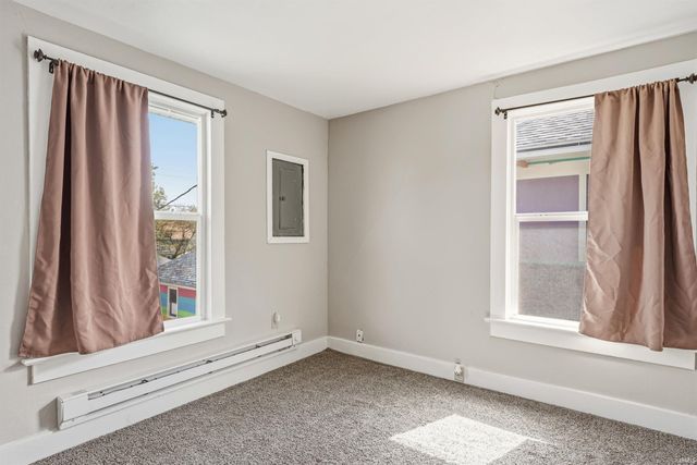 804 Kinnaird Avenue, Fort Wayne, IN 46807
