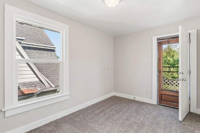 804 Kinnaird Avenue, Fort Wayne, IN 46807