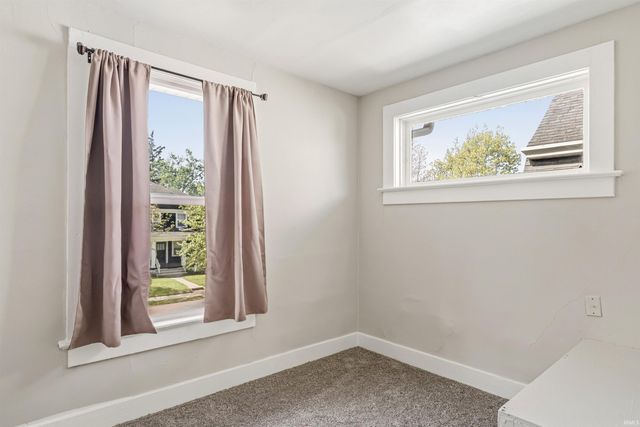 804 Kinnaird Avenue, Fort Wayne, IN 46807