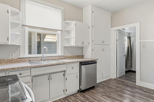 804 Kinnaird Avenue, Fort Wayne, IN 46807