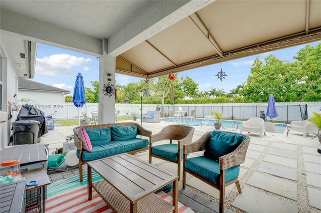 21460 SW 127th Place, Miami, FL 33177