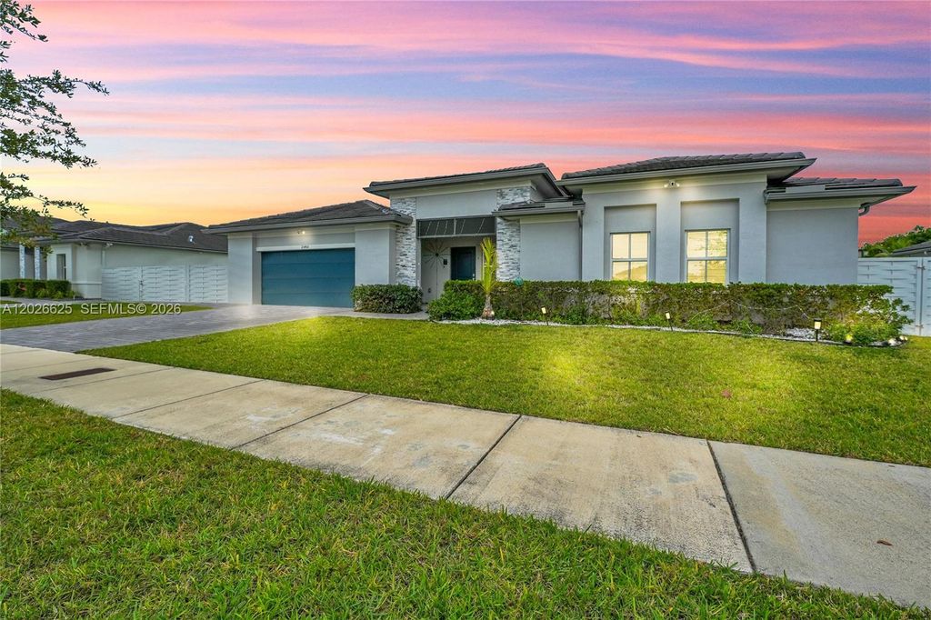 21460 SW 127th Place, Miami, FL 33177