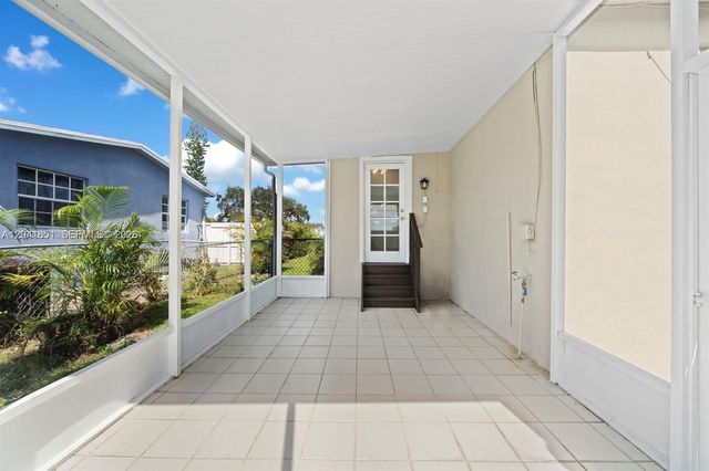 7532 Farragut St 0, Hollywood, FL 33024