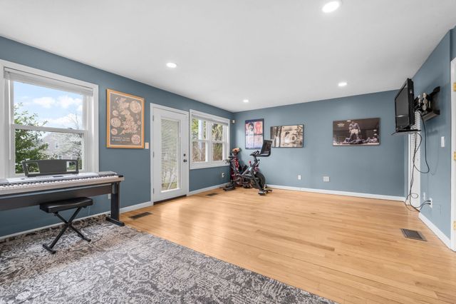 7 Whaler Ln Unit 7, Quincy, MA 02171