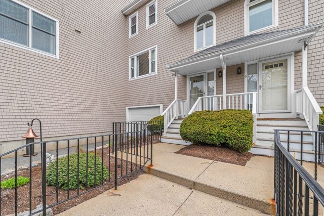 7 Whaler Ln Unit 7, Quincy, MA 02171