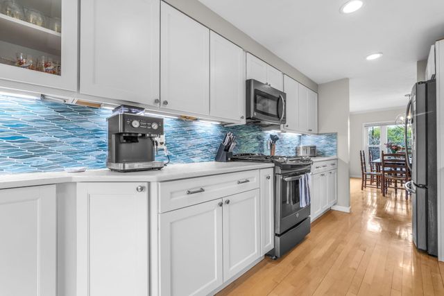 7 Whaler Ln Unit 7, Quincy, MA 02171