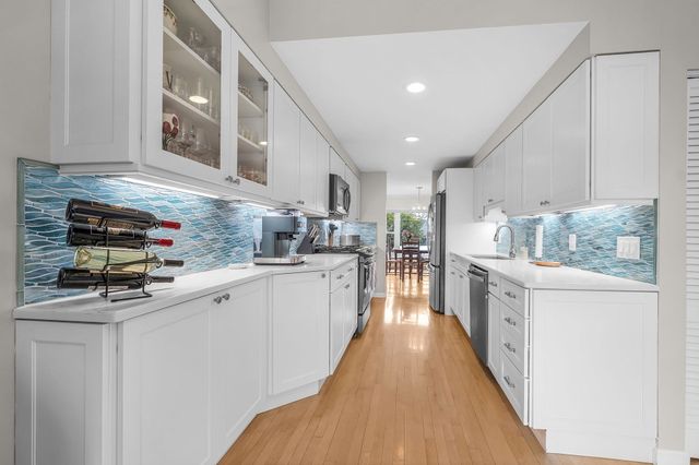 7 Whaler Ln Unit 7, Quincy, MA 02171