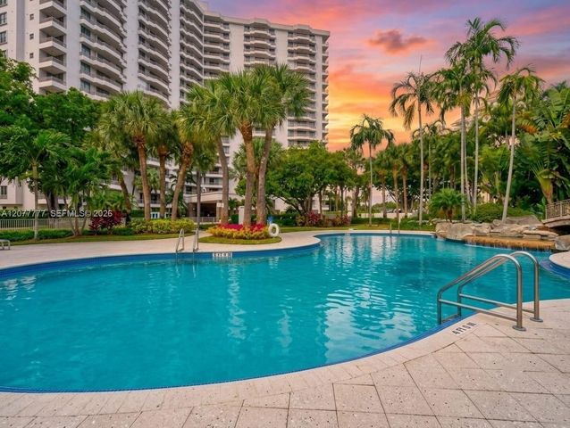3300 NE 192nd Street 1612, Aventura, FL 33180
