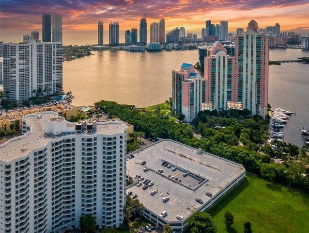 3300 NE 192nd Street 1612, Aventura, FL 33180
