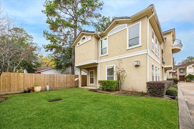 2 Schwab Lane, Houston, TX 77055