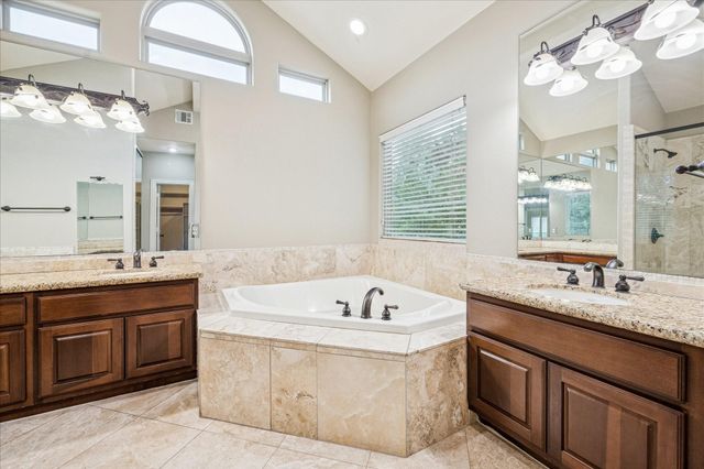 2 Schwab Lane, Houston, TX 77055