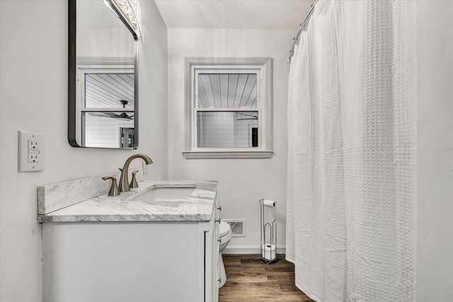 5401 Warwood DR, Roanoke, VA 24018