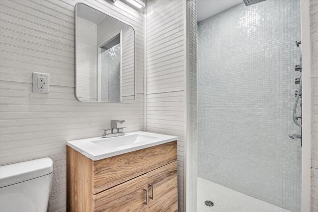 5401 Warwood DR, Roanoke, VA 24018