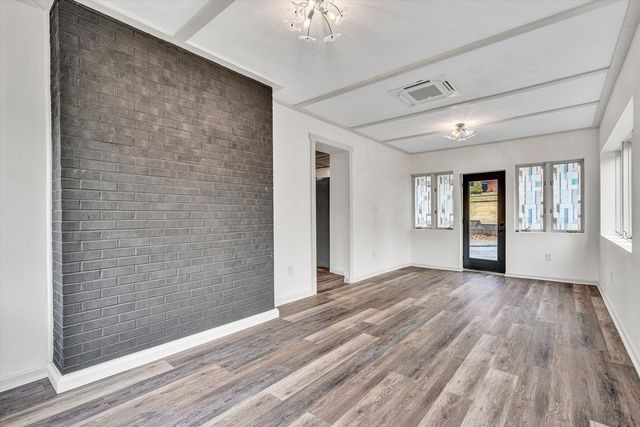 5401 Warwood DR, Roanoke, VA 24018