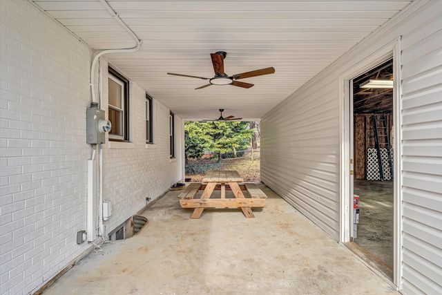 5401 Warwood DR, Roanoke, VA 24018