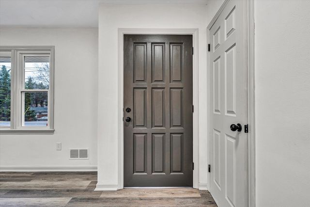 5401 Warwood DR, Roanoke, VA 24018