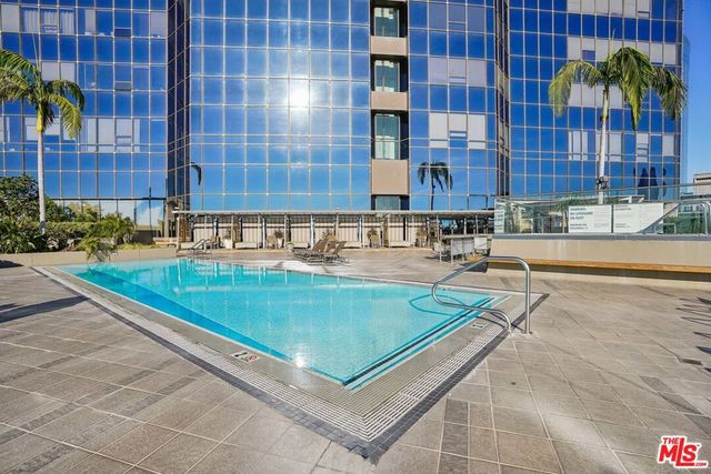 1100 Wilshire Boulevard 2209, Los Angeles, CA 90017
