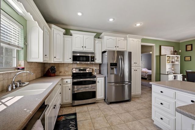 133 Lakeland Drive, Cabot, AR 72023