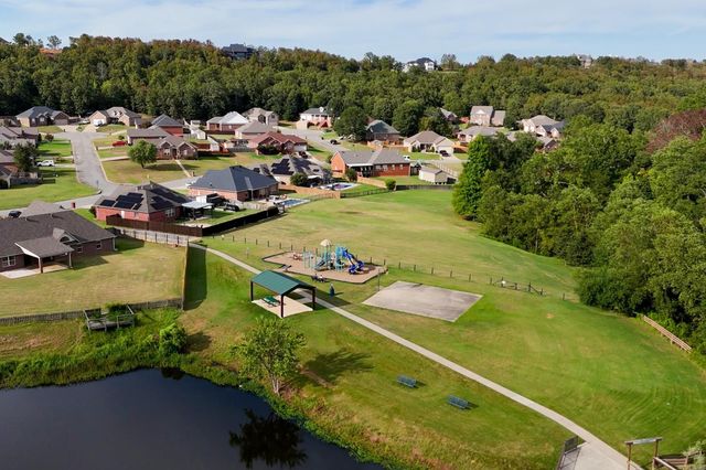 133 Lakeland Drive, Cabot, AR 72023