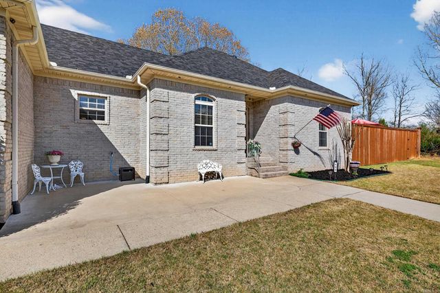133 Lakeland Drive, Cabot, AR 72023