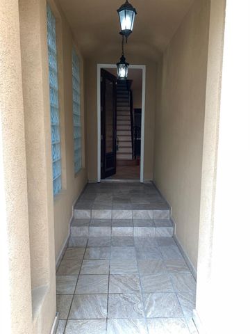 2210 Bellefontaine Street C, Houston, TX 77030