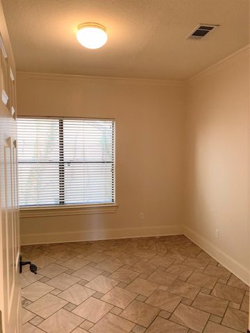 2210 Bellefontaine Street C, Houston, TX 77030