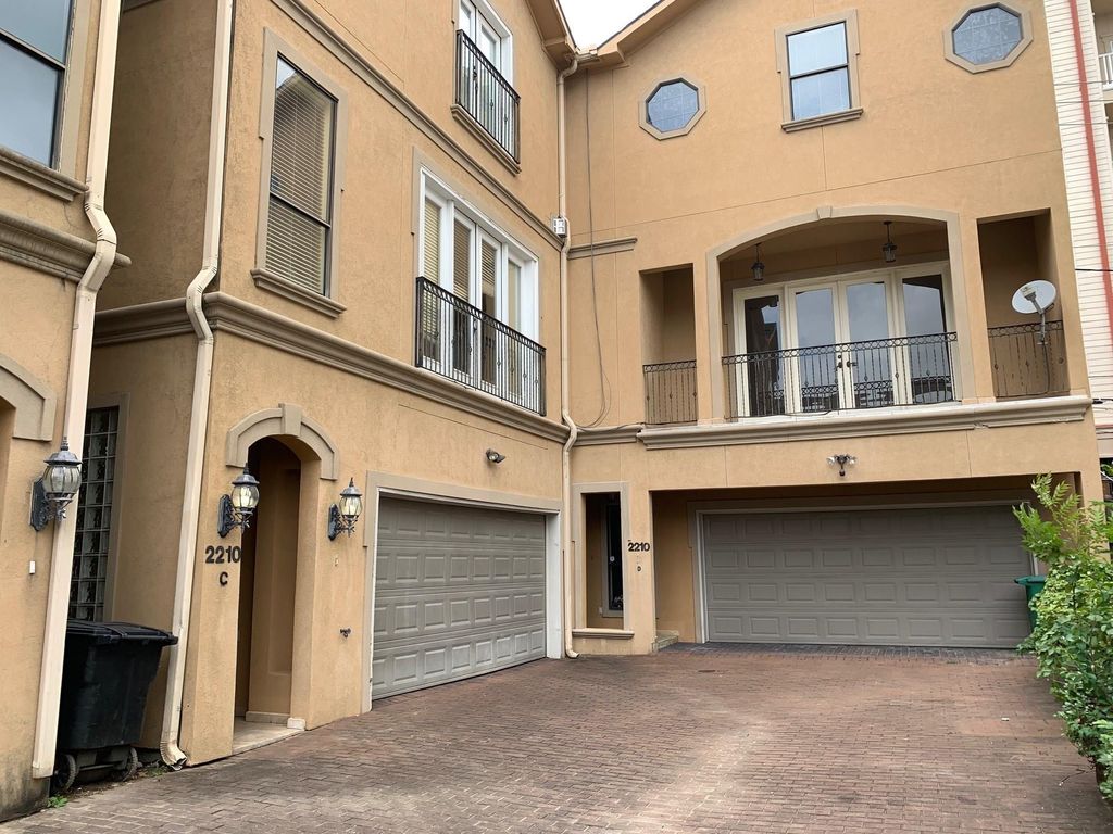 2210 Bellefontaine Street C, Houston, TX 77030