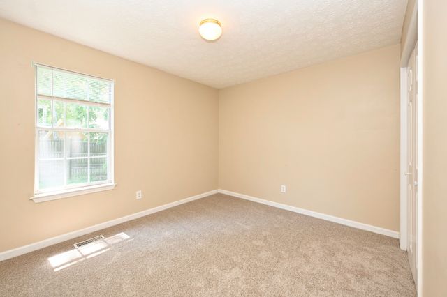 621 Kingsway Dr, Old Hickory, TN 37138