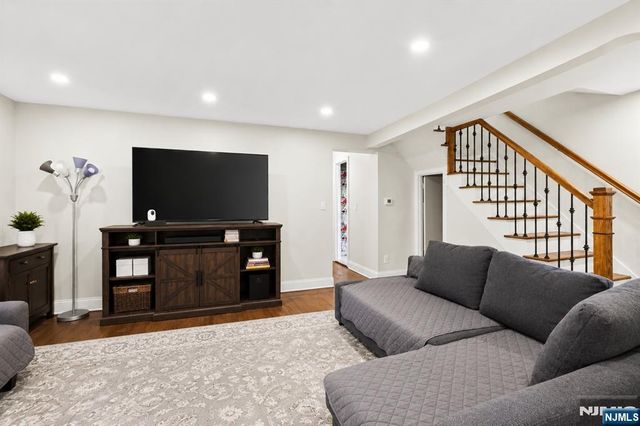 56 Bergen Avenue, Bergenfield, NJ 07621